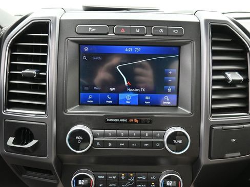 Used 2021 Ford Expedition Platinum image 4