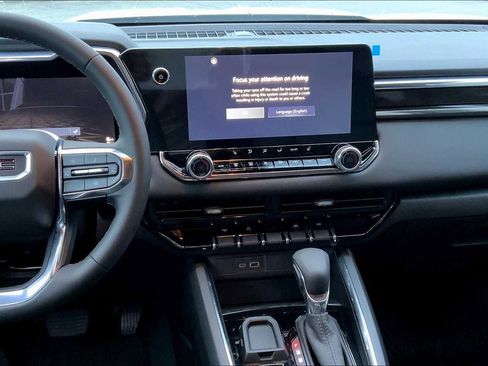 New 2025 GMC Canyon Elevation w/ Convenience Package image 7