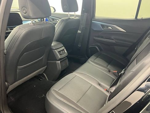 Used 2024 Chevrolet Equinox EV LT FWD image 11