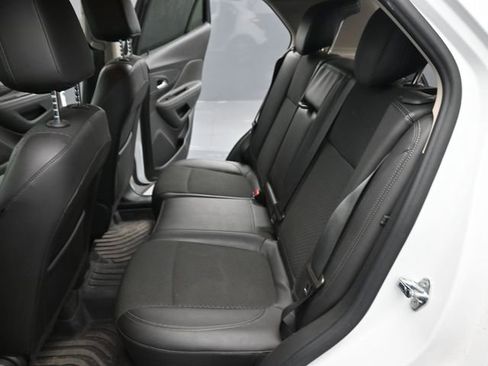 Used 2022 Buick Encore Preferred w/ Safety Package image 11