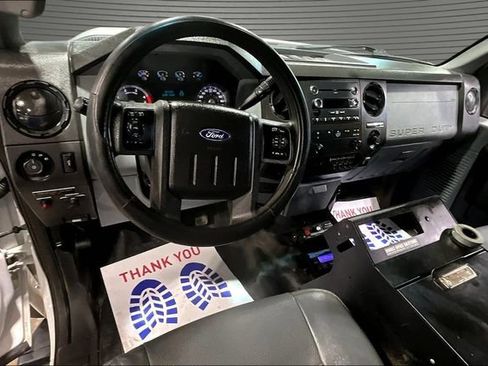 Used 2016 Ford F550 4x4 Regular Cab Super Duty image 8