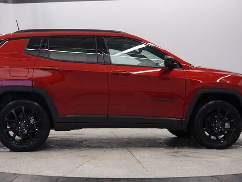 New 2026 Jeep Compass Latitude AWD/4WD image 11
