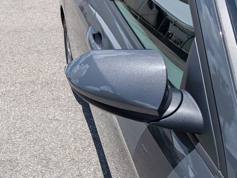 Used 2025 Hyundai Elantra SE FWD image 12