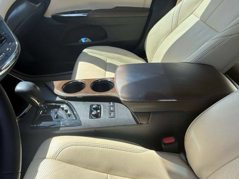 Used 2016 Toyota Avalon Limited w/ Toyota Safety Sense Package FWD image 29