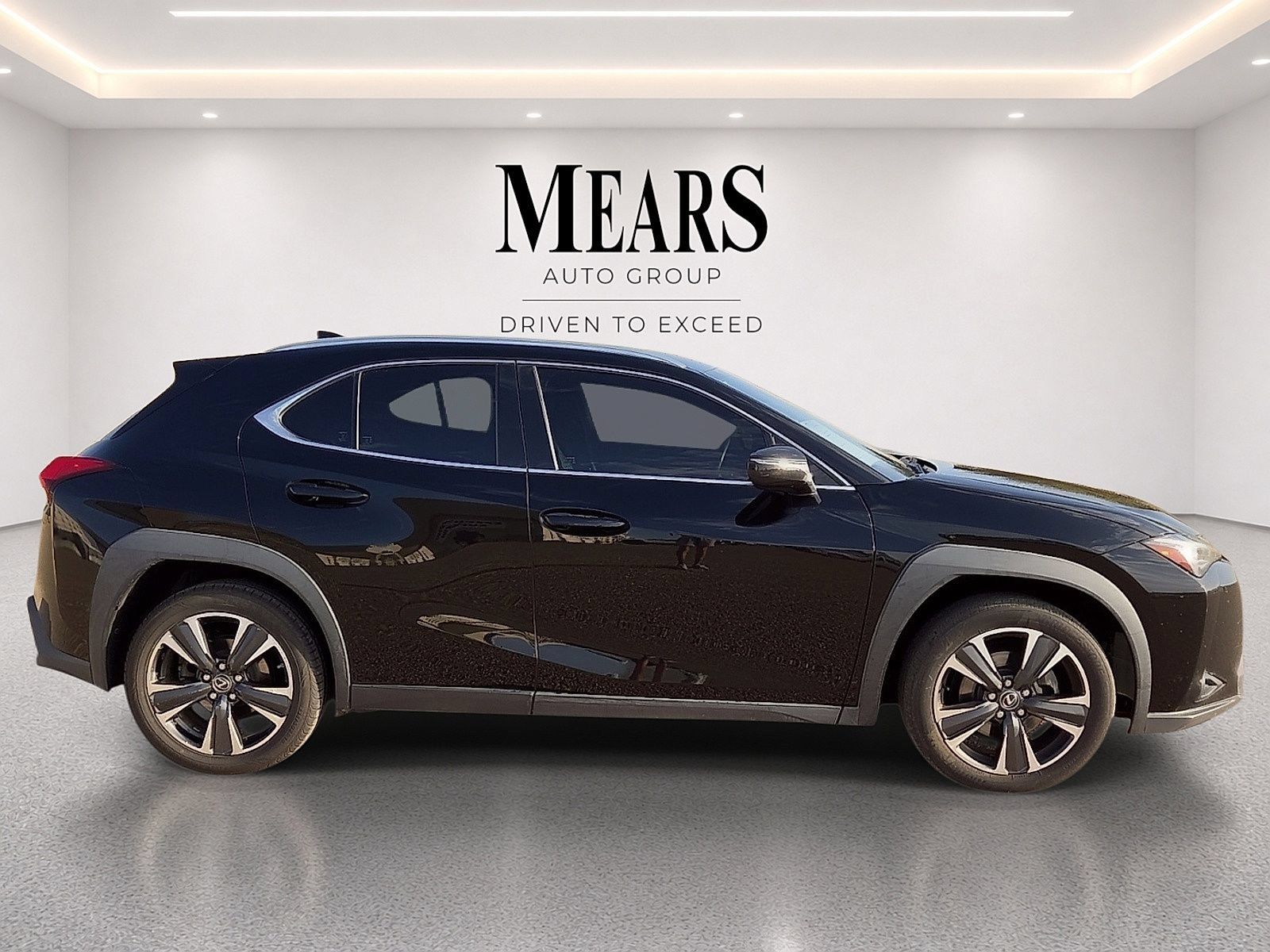 Used 2019 Lexus UX 200 w/ Accessory Package 2 FWD image 6