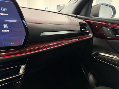 Used 2024 Chevrolet Traverse RS w/ LPO, Floor Liner Package image 20