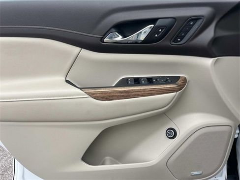 Used 2019 GMC Acadia Denali image 30