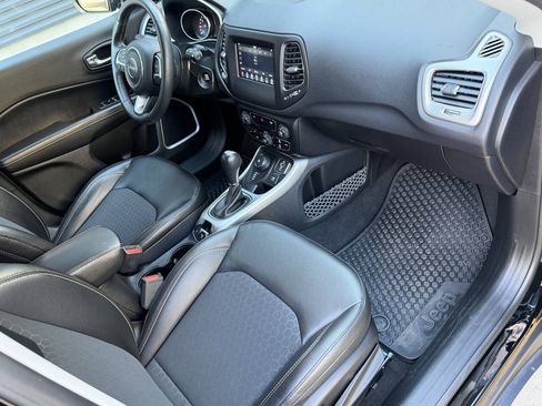 Used 2019 Jeep Compass Latitude w/ Popular Equipment Group AWD/4WD image 20