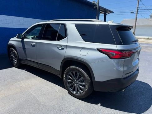 Used 2023 Chevrolet Traverse RS w/ LPO, Floor Liner Package AWD/4WD image 21
