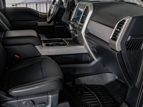 Used 2019 Ford F250 Lariat w/ Lariat Ultimate Package image 12