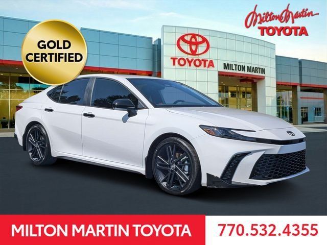Certified 2026 Toyota Camry Hybrid FWD image 1