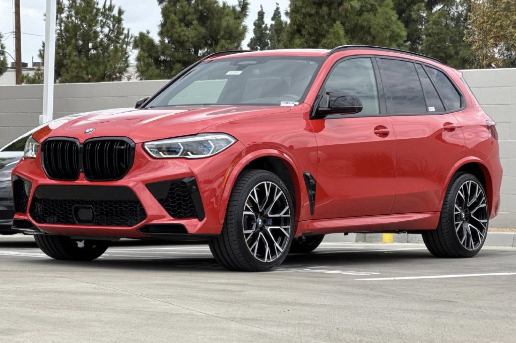 Used 2021 BMW X5 M w/ Competition Package AWD/4WD image 13