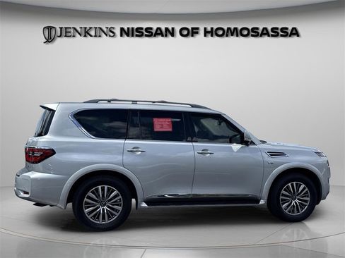 Certified 2021 Nissan Armada SL w/ Captain's Chairs Package image 9