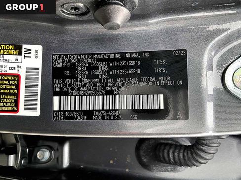 Used 2023 Toyota Highlander XLE image 37