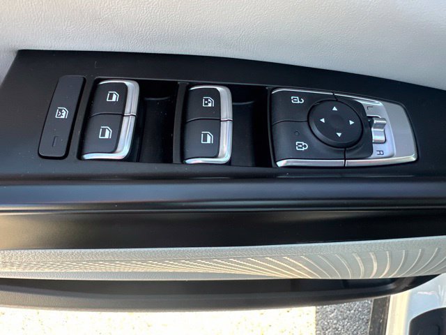 Used 2024 Kia Carnival LX FWD image 12