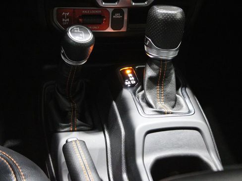 Used 2021 Jeep Gladiator Mojave AWD/4WD image 25