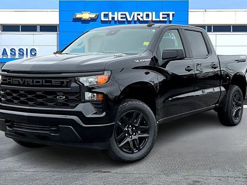New 2026 Chevrolet Silverado 1500 Custom image 2