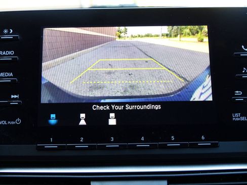 Used 2019 Honda Accord Hybrid image 44