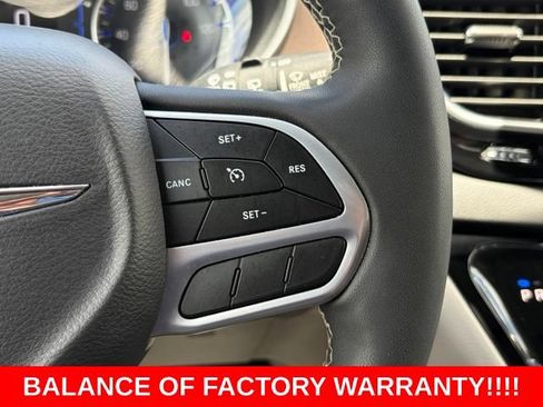 Used 2023 Chrysler Voyager LX FWD image 21