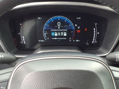 Certified 2025 Toyota Corolla Cross XLE FWD image 19