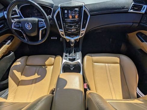 Used 2016 Cadillac SRX Luxury image 10