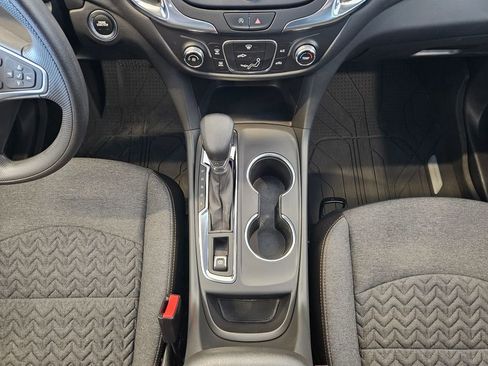 Used 2023 Chevrolet Equinox LT w/ LPO, Floor Liner Package AWD/4WD image 18