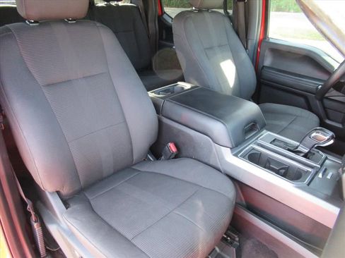 Used 2016 Ford F150 XLT w/ Equipment Group 302A Luxury image 10