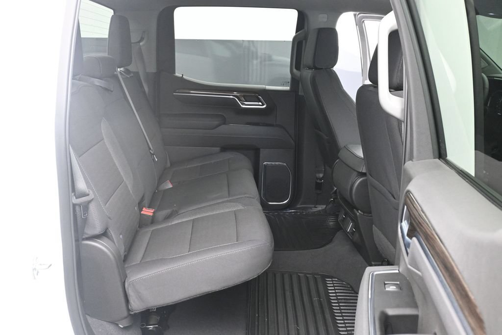 Used 2026 Chevrolet Silverado 1500 LT AWD/4WD image 12