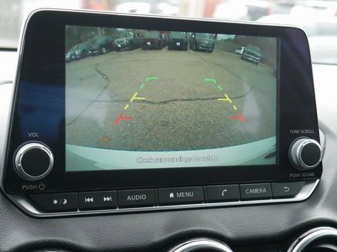 Used 2024 Nissan Sentra SV image 17