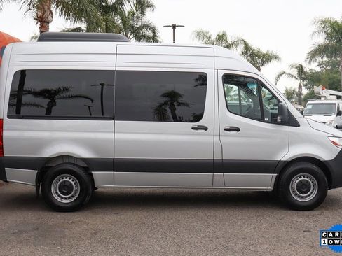 Used 2024 Mercedes-Benz Sprinter 2500 image 9