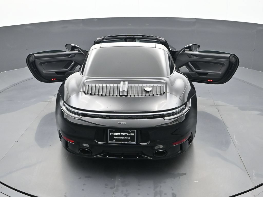 Certified 2024 Porsche 911 AWD/4WD image 21