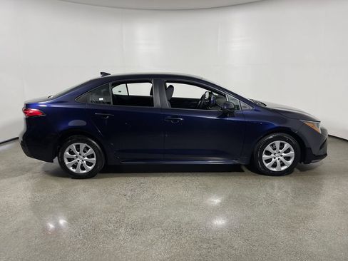 Used 2024 Toyota Corolla LE FWD image 2