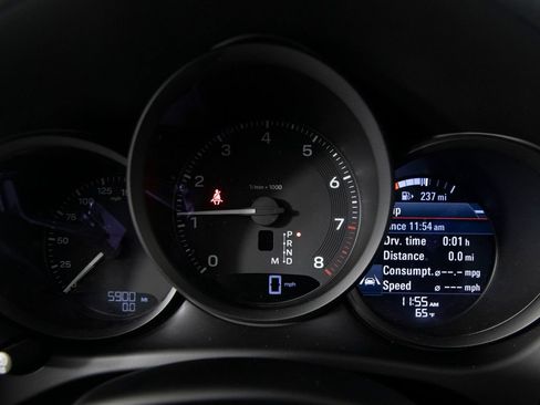 Certified 2026 Porsche Macan AWD/4WD image 26