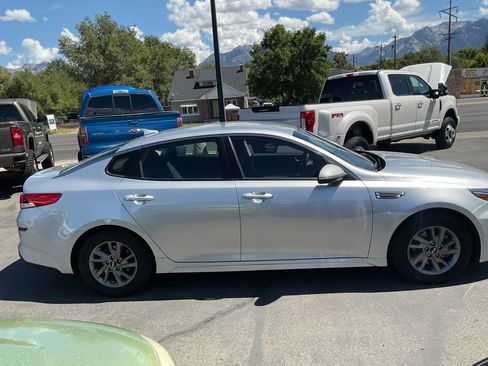 Used 2019 Kia Optima LX FWD image 5