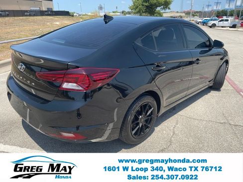 Used 2020 Hyundai Elantra Value Edition FWD image 3