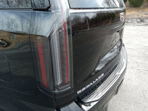 Certified 2026 Cadillac Escalade Sport w/ Touring Package AWD/4WD image 9