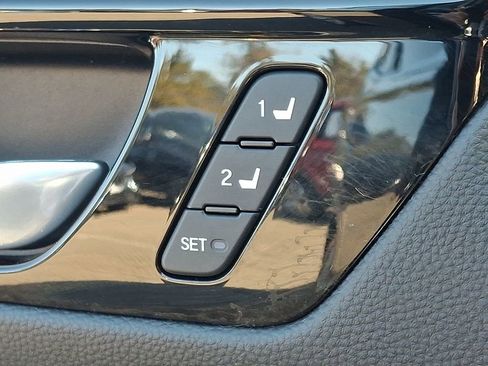 Used 2023 Honda CR-V EX-L image 26