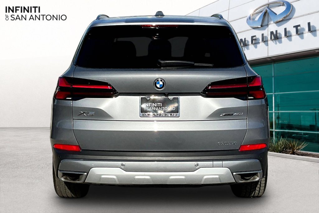 Used 2025 BMW X5 xDrive40i AWD/4WD image 5