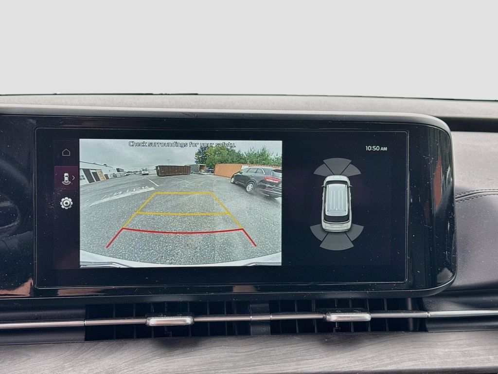 Certified 2024 Kia Carnival EX FWD image 17