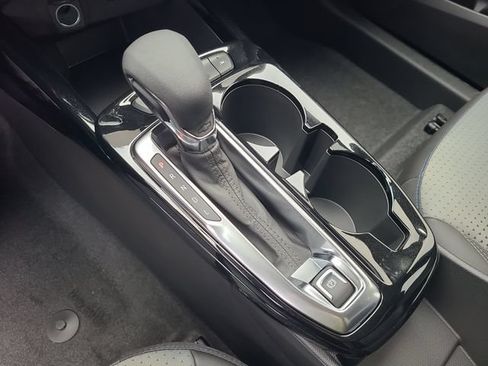 New 2026 Chevrolet Trax LT w/ Midnight Edition FWD image 29