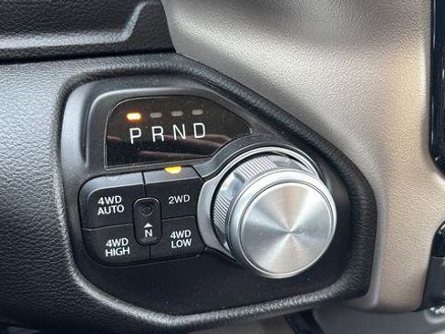 Used 2020 RAM 1500 Laramie AWD/4WD image 16