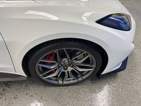 Used 2023 Chevrolet Corvette Z06 w/ Chrome Exterior Badge Package image 21