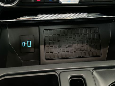 Used 2023 Ford F150 Lariat w/ Equipment Group 502A High image 29