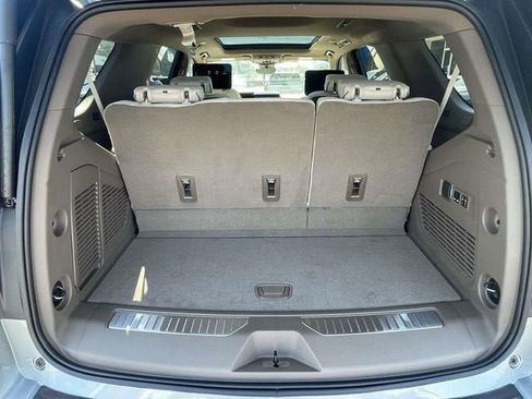 New 2026 GMC Yukon Denali w/ Denali Reserve Package AWD/4WD image 8