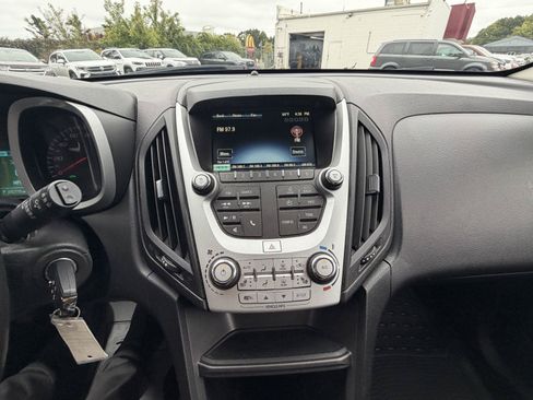 Used 2017 Chevrolet Equinox LT w/ Convenience Package FWD image 13