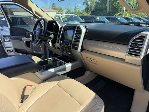 Used 2017 Ford F250 Lariat w/ Chrome Package AWD/4WD image 28