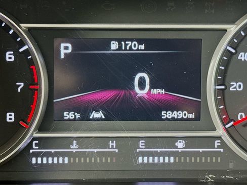 Used 2022 Kia Sorento EX w/ Panoramic Sunroof Package FWD image 25