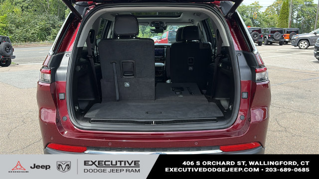 Used 2023 Jeep Grand Cherokee L Limited w/ Luxury Tech Group II AWD/4WD image 26