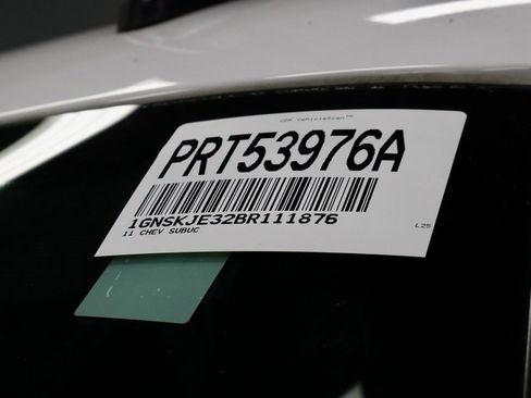 Used 2011 Chevrolet Suburban LT image 31