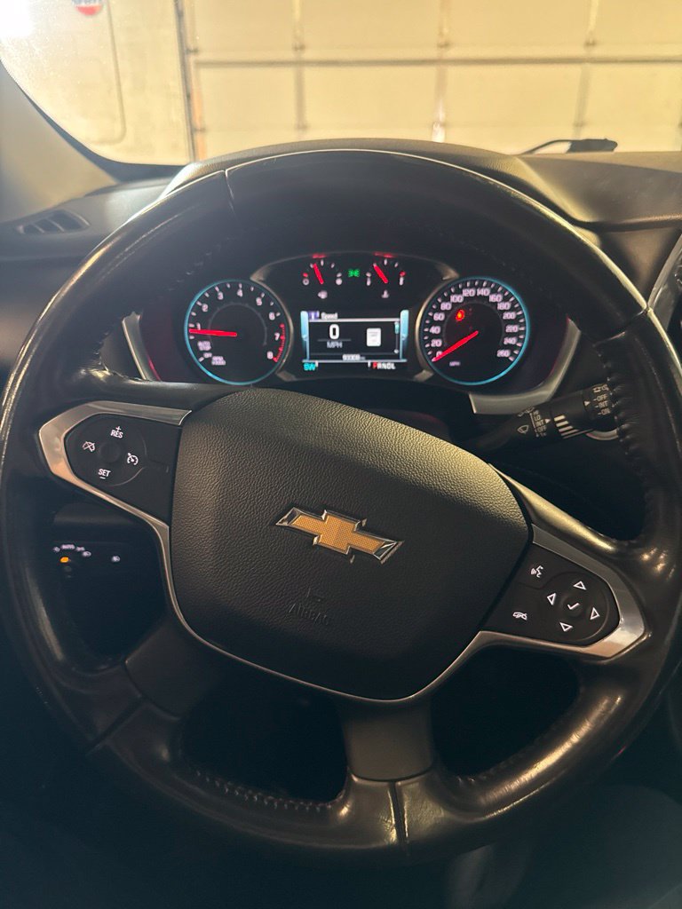 Used 2018 Chevrolet Traverse LT w/ LPO, Black Accent Package AWD/4WD image 10